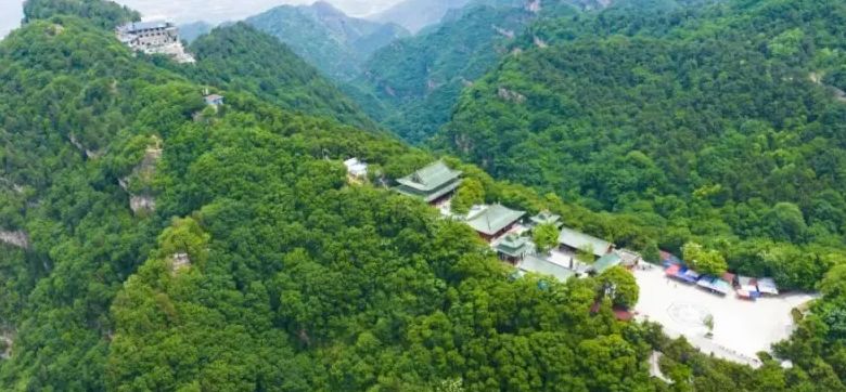 朝拜五老峰